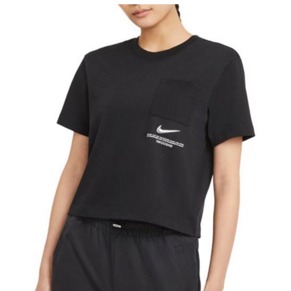 SPORTSWEAR SWOOSH SHORT-SLEEVE TOP